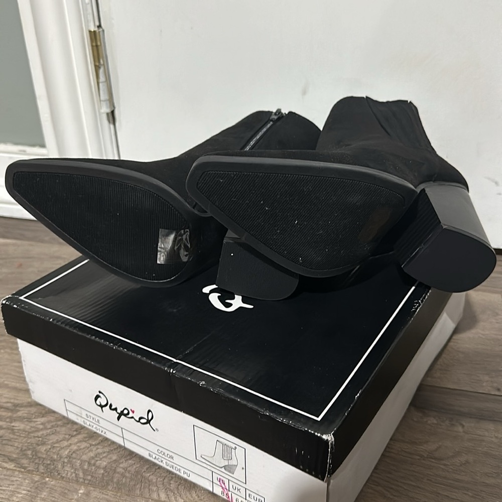 BLACK BOOTIES - Picture 3 of 4